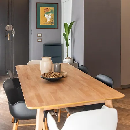 In The Cloud - Apartment *