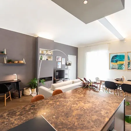 In The Cloud - Apartment *