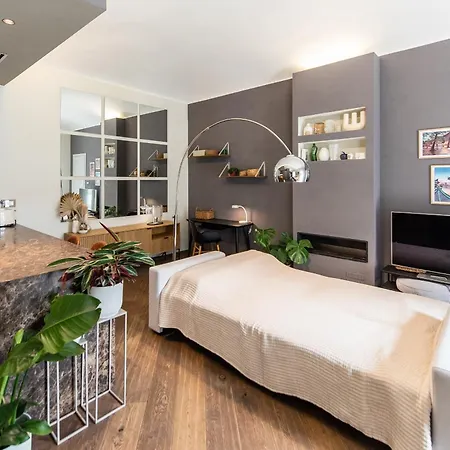 Apartment In The Cloud -